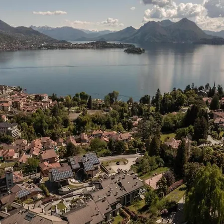 Near Historic Center And Promenade Baveno