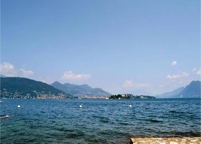 In With Maggiore Views Сasa de vacaciones Baveno